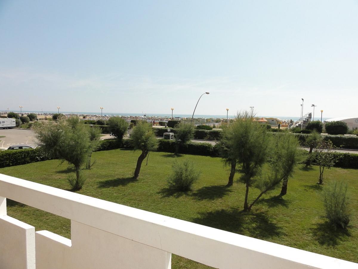 Corso - Appartamenti Bibione Ruang foto